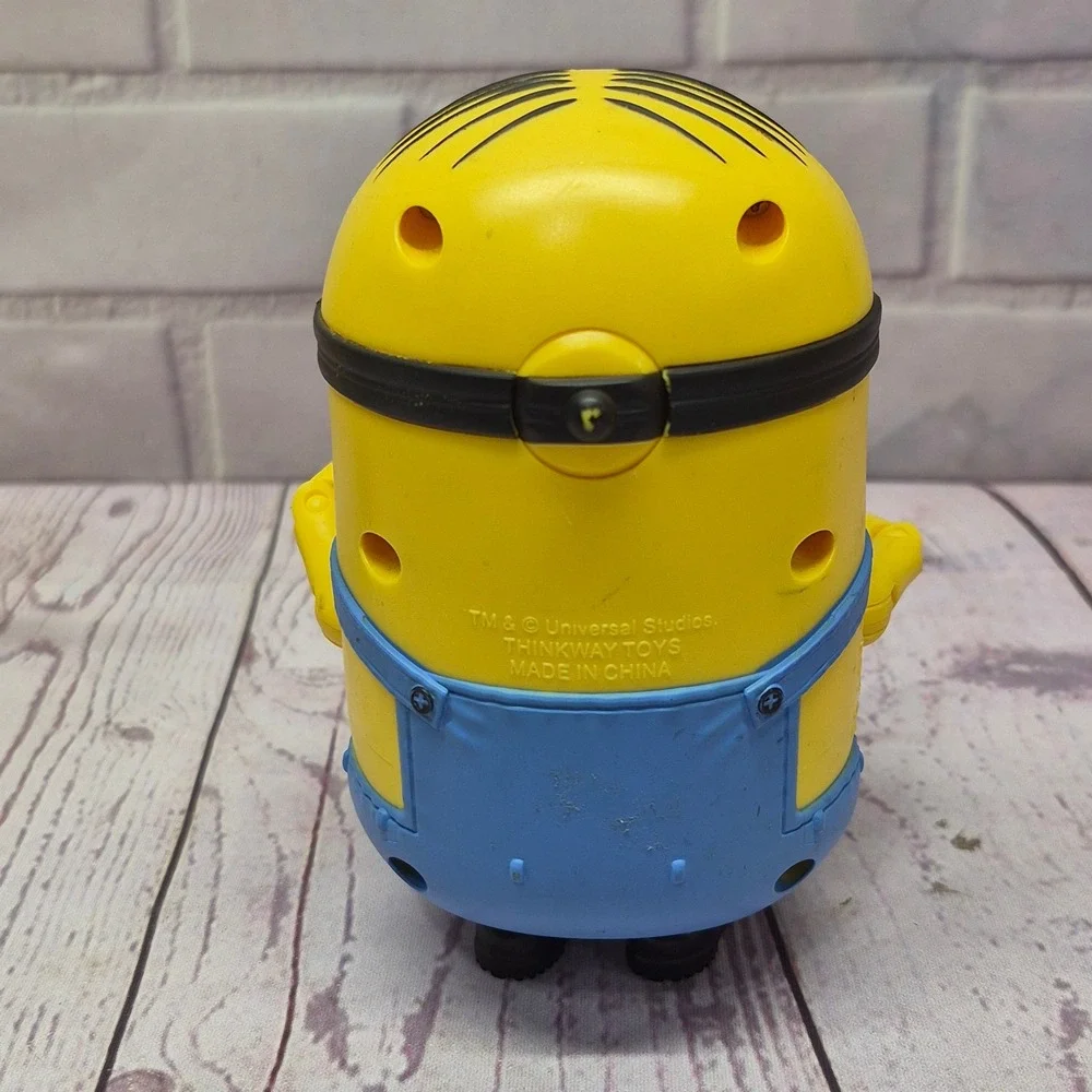 Thinkway Toys Despicable Me Minions Action Figure Lot of 4 Kevin Stuart Pirate